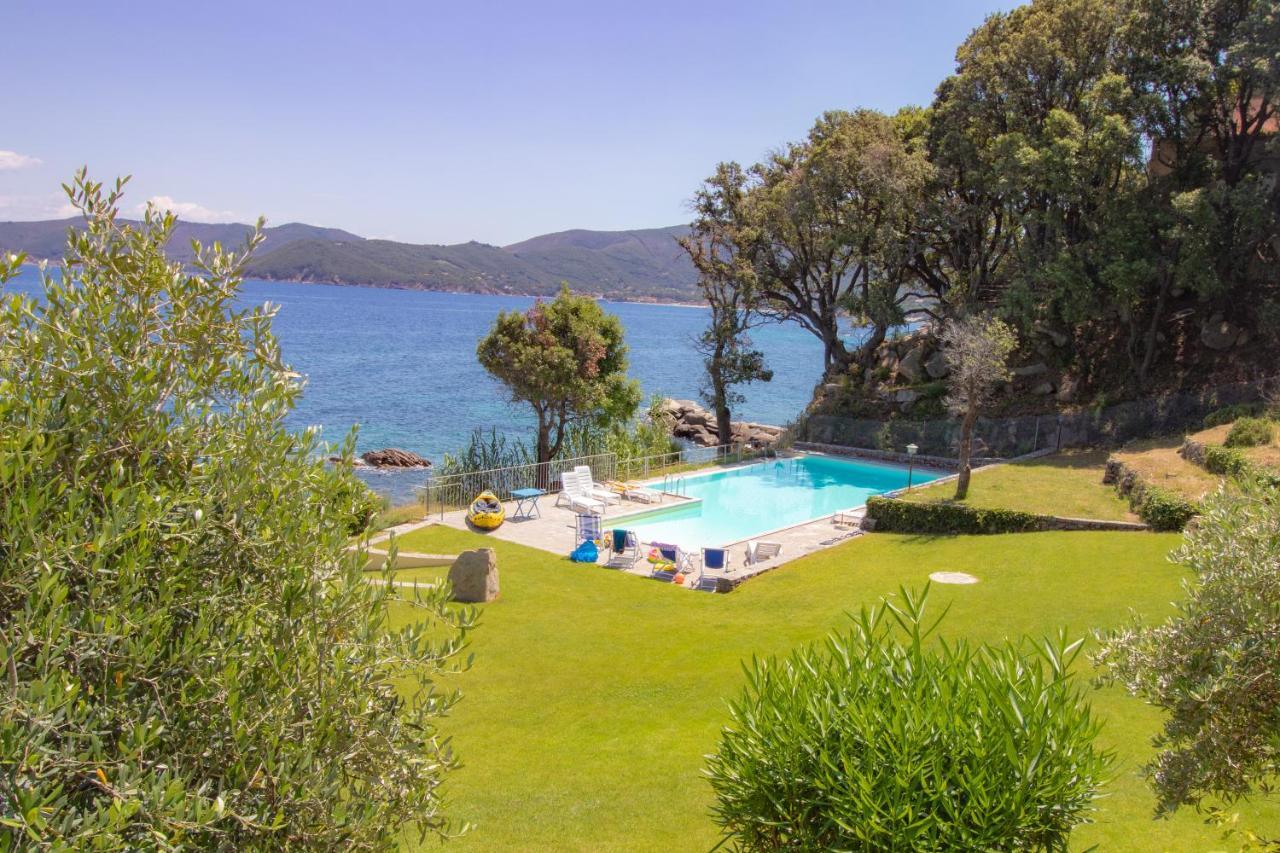 Villa Le Sprizze A Bordo Del Mare - Goelba Marciana Marina  Exterior foto