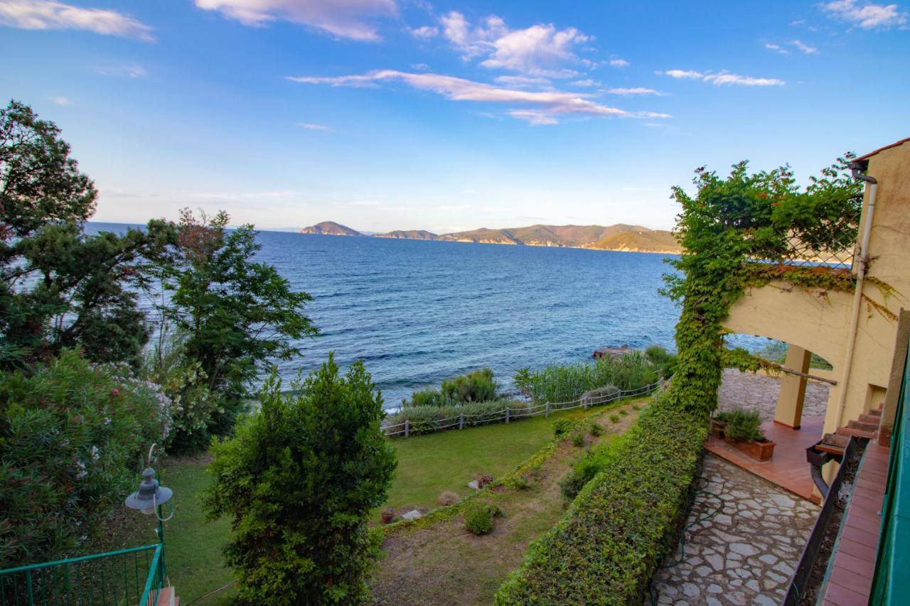 Villa Le Sprizze A Bordo Del Mare - Goelba Marciana Marina  Exterior foto