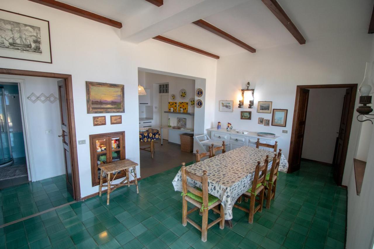 Villa Le Sprizze A Bordo Del Mare - Goelba Marciana Marina  Exterior foto